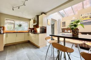 Photo 16- click for photo gallery